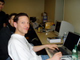 Laurent sur le portable aux 2 cartes reseaux