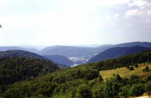 Le lac de Longemer vu de la crête
